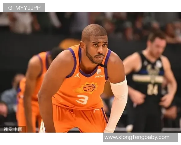 足球明星保罗独特发型解析与时尚风格展示